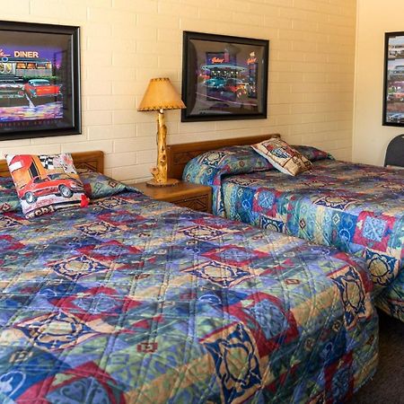 Grand Canyon Caverns Inn Peach Springs Bagian luar foto