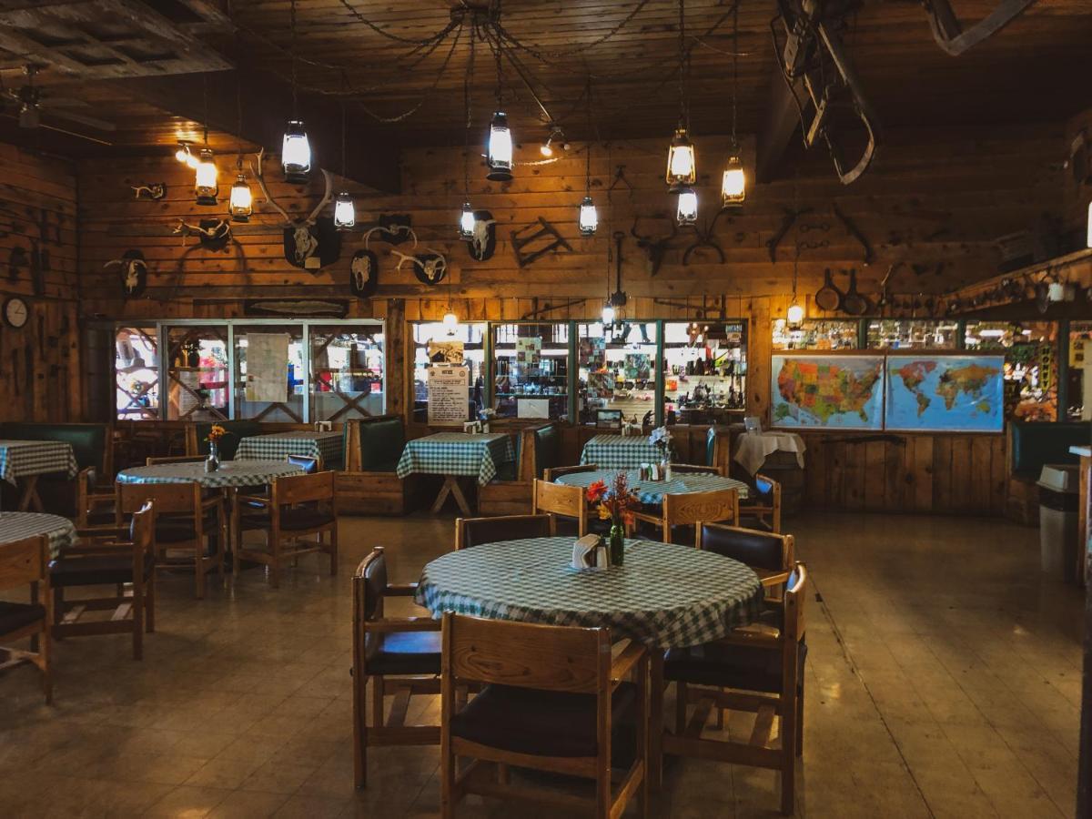 Grand Canyon Caverns Inn Peach Springs Bagian luar foto